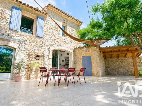 Maison 7 pièces 238 m²