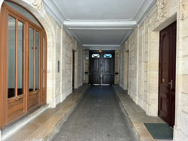 Bureaux 140 m²