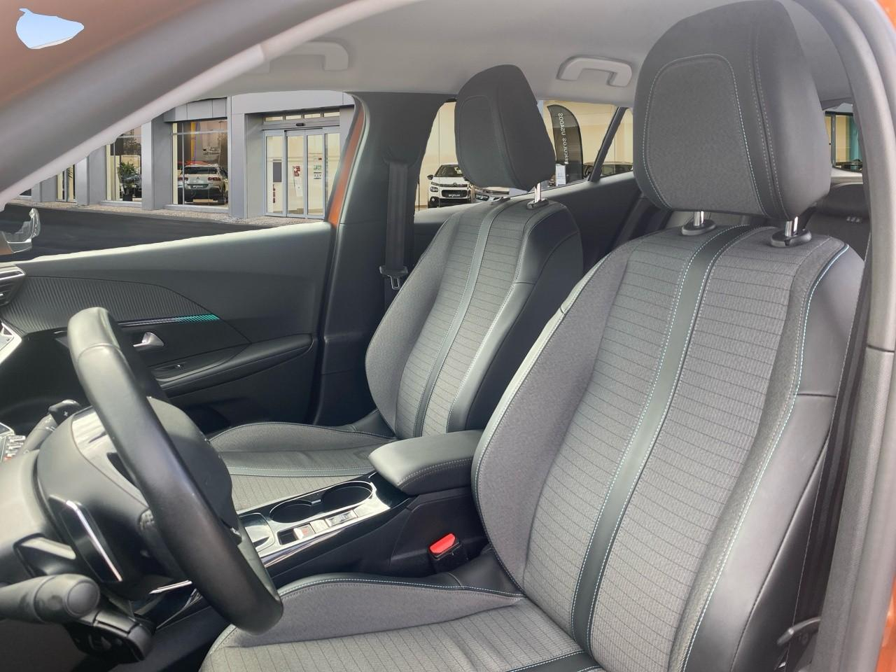 Peugeot 2008 1.2 puretech 130ch s&s allure eat8 — photo 9