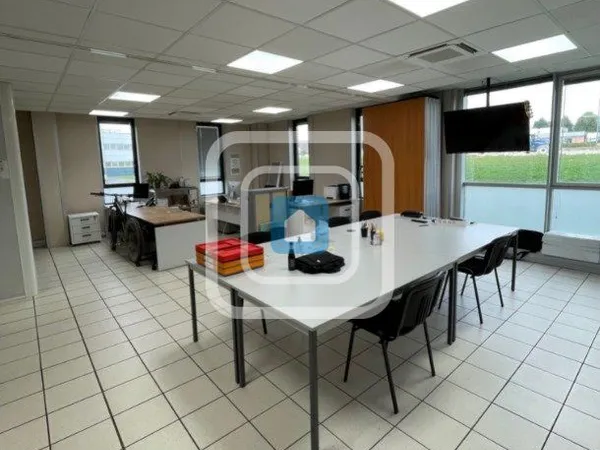 Bureaux 265 m²