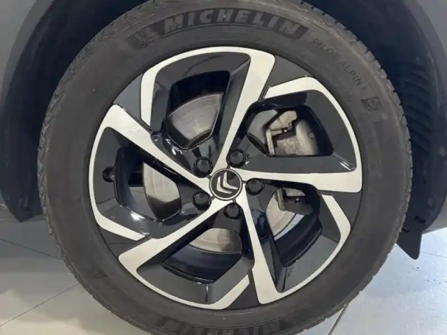 Citroën C5 Aircross hybrid 225ch business e-eat8 — photo 13