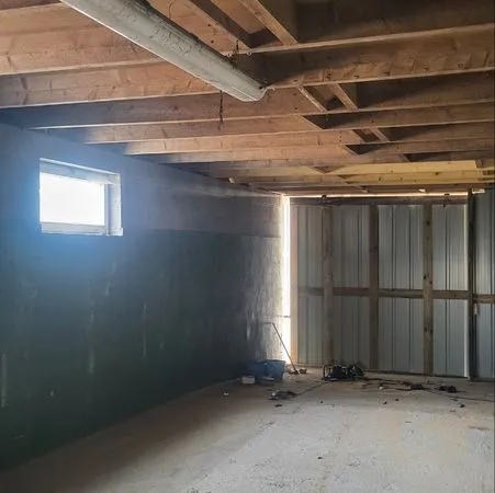 Local d’activité et entrepôt Location Châteaugiron 65m² 150€