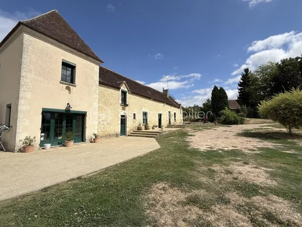 Maison 10 pièces 236 m²