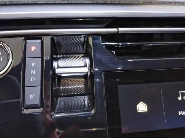 Peugeot 5008 hybrid 136 e-dcs6 — photo 14