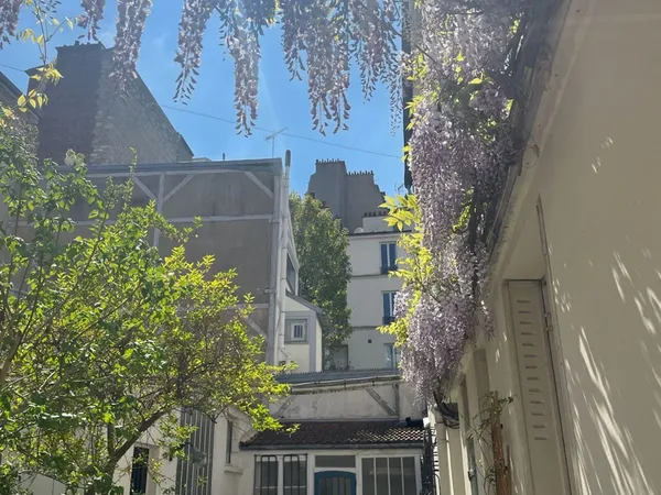 Loue appartement 3 pièces à Montmartre, calme et lumineux