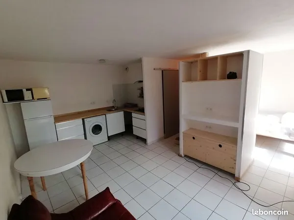 Studio meublé/ T2 proche hôpital