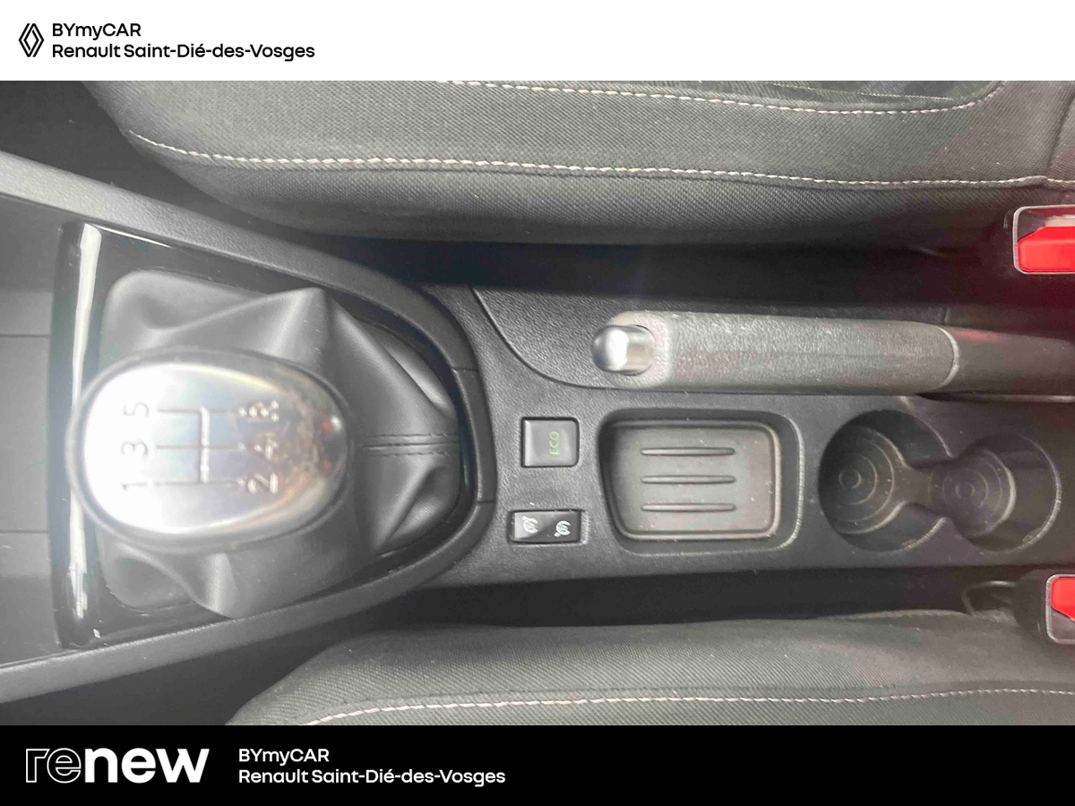 Renault Clio TCe 90 E6C — photo 22