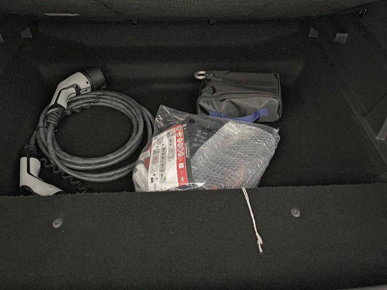 Peugeot 3008 plug-in hybrid 195 e-dcs7 gt — photo 16