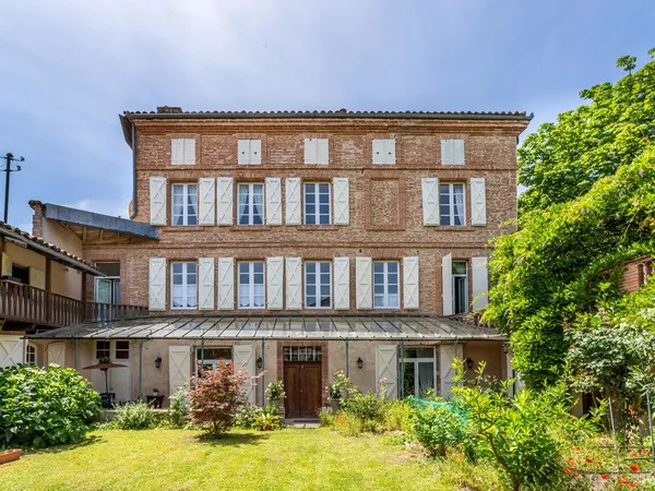 Maison de luxe 10 pièces 218 m²