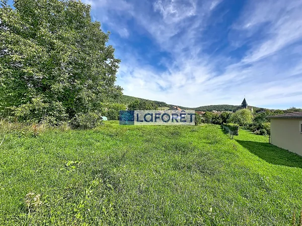 Terrain 1560 m²