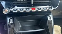 Peugeot 208 1.2 100ch S&S Style — photo 17