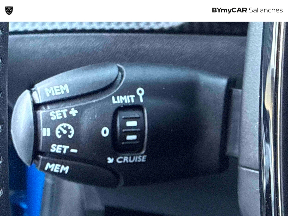 Peugeot 208 100 S&amp;S BVM6 — photo 29
