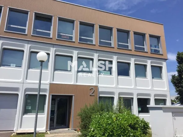 Bureaux 143 m²