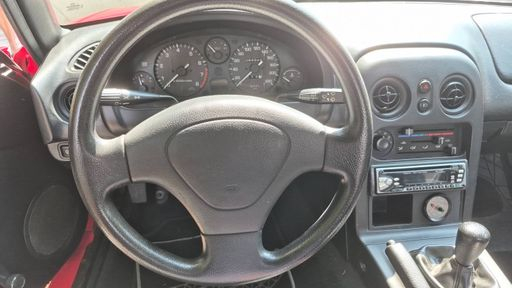 Mazda MX5 1.6 90 - Soft Top – 1996 – 62344 km – Essence – Boîte Manuelle — photo 25