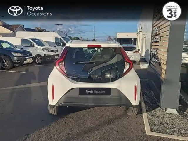 Toyota Aygo X 1.0 vvt-i 72ch active business my23 — photo 4