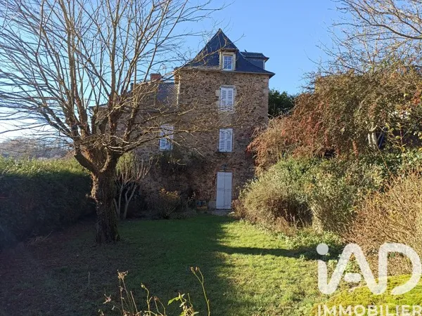 Maison 6 pièces 330 m²