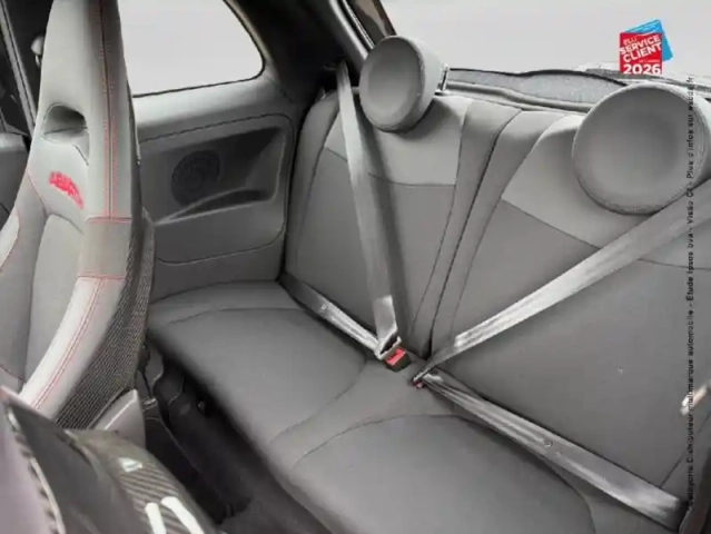 Abarth 500 1.4 turbo t-jet 180ch 695 my22 — photo 11