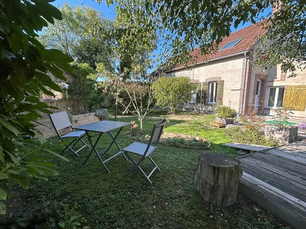 À vendre : propriété d'exception en pleine campagne CHAMPCEVRAIS (89)
