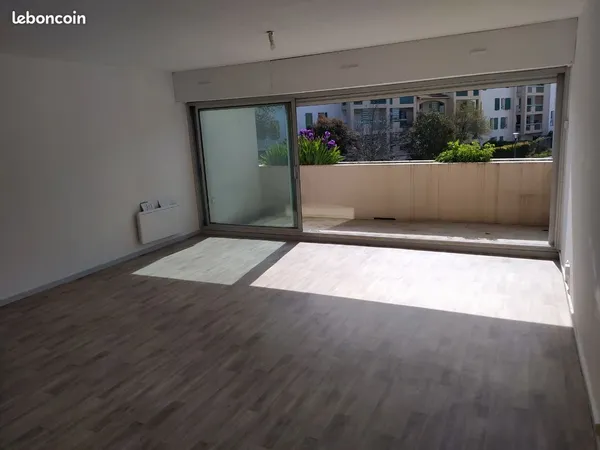 Duplex 3 chambres avec terrasse