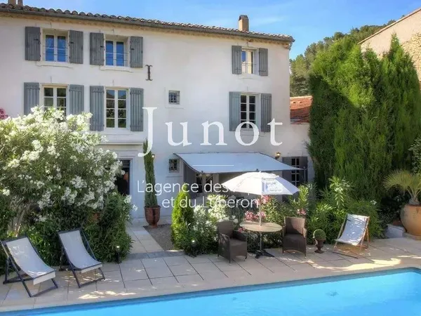 Maison 9 pièces