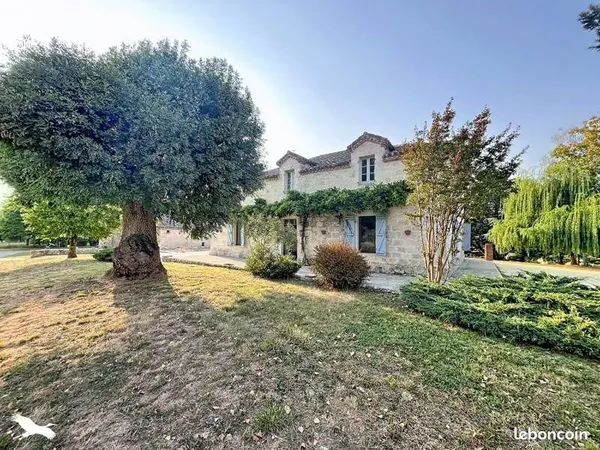 Maison 6 pièces 293 m²
