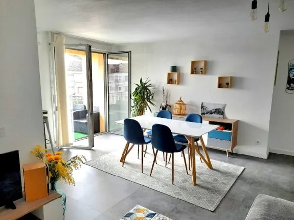 Appartement Grenade 3 pièces 63 m² + 2 places de parking