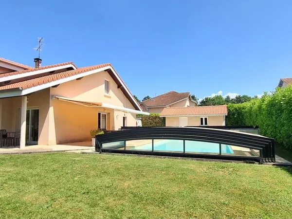 Maison 6 pièces 140 m²
