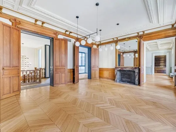 Appartement 7 pièces 273 m²