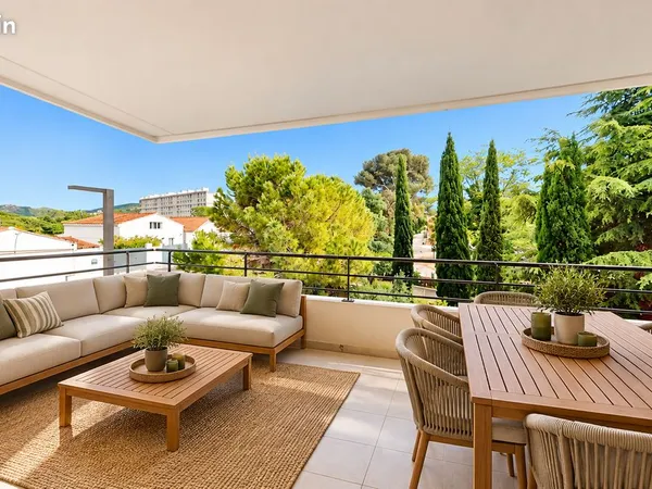 À LOUER - T4 meublé de 90 m² avec terrasse 15m²