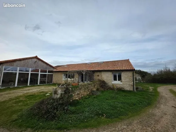 Longère 6 pièces 220 m²