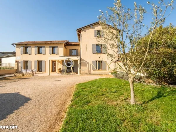 Maison 6 pièces 178 m²