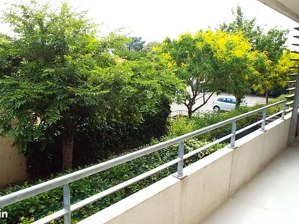 T2 MEUBLÉ TOURNEFEUILLE proche centre-ville, Calme, 40 m2, balcon 11 m2, Clim réversible, 700 HC + 6