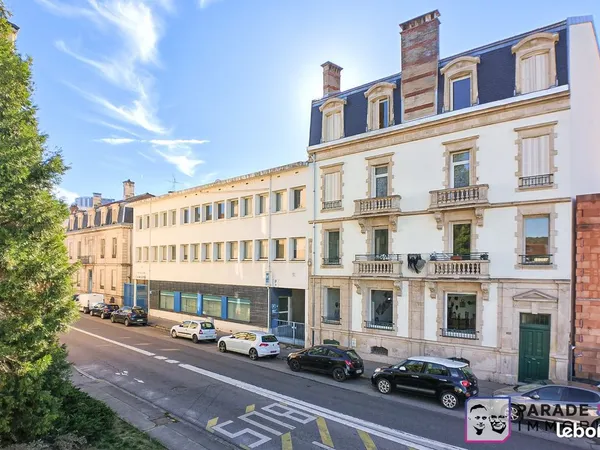Appartement 6 pièces 105 m²