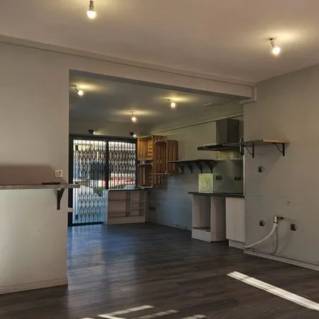 Commerce Location Aurillac  47m² 450€