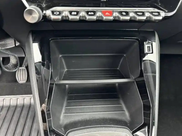 Peugeot 208 puretech 75 s&amp;s bvm5 — photo 77