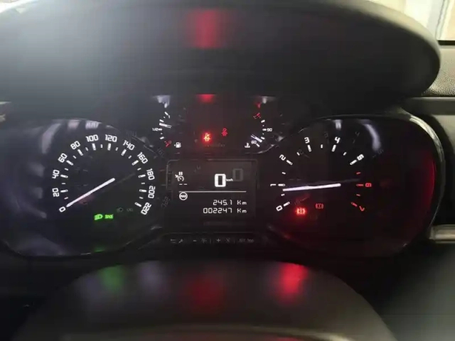 Citroën C3 puretech 83 ch bvm5 — photo 114