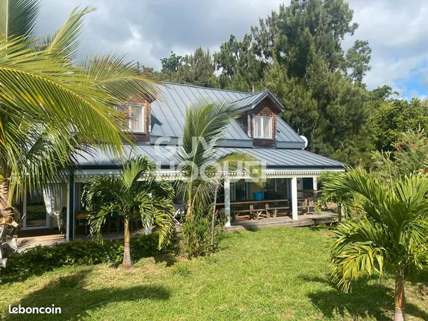 Villa 6 pièces 260 m²