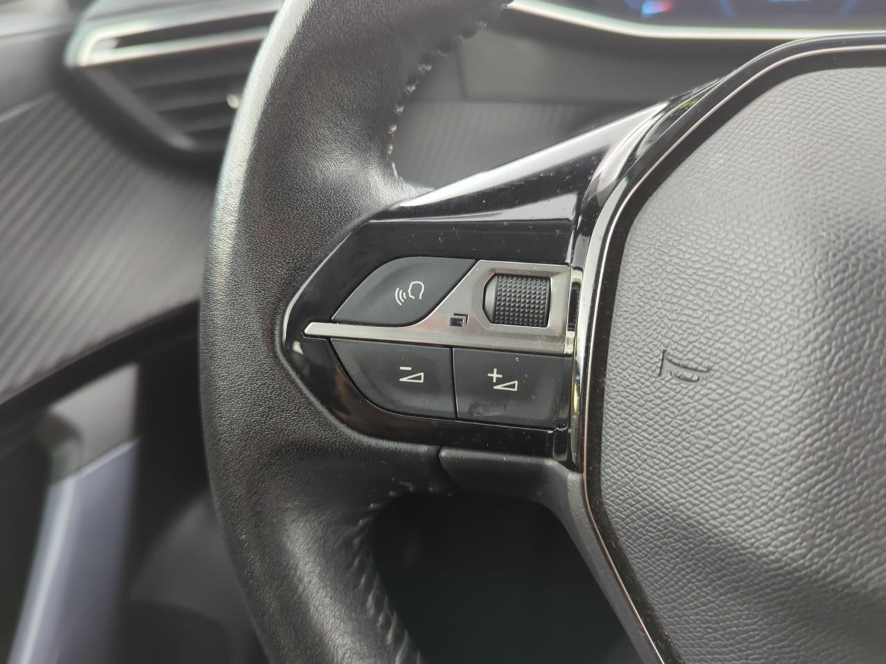 Peugeot 2008 puretech 130 s&s bvm6 allure — photo 20