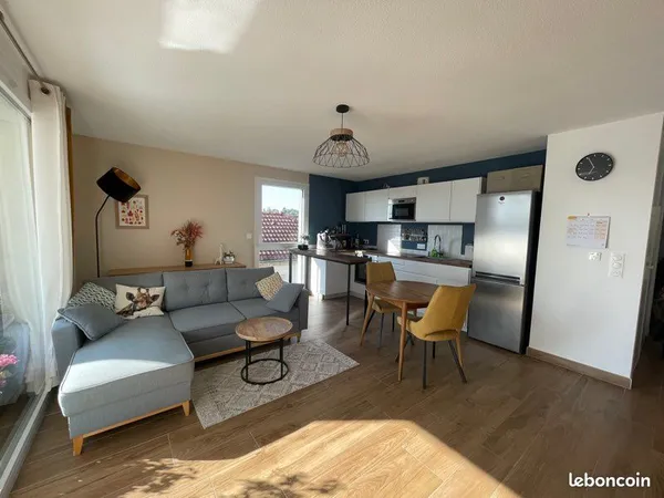 Bel appartement T3 meublé avec terrasse