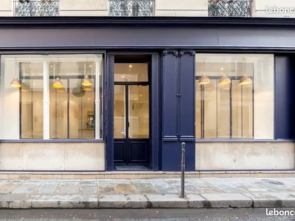 À LOUER - LOCAL COMMERCIAL DE 70 m² - CENTRE-VILLE DE RAMBOUILLET
