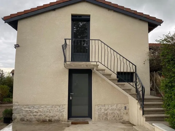 Loue maison meublée 90m² + terrain
