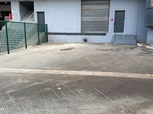 Terrain de 200m2 93120 La Courneuve