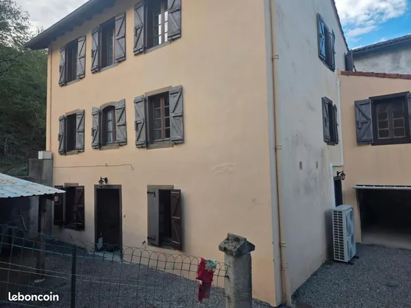 Maison 5 pièces 200 m²