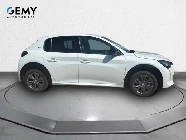 Peugeot 208 electrique 50 kwh 136ch — photo 1