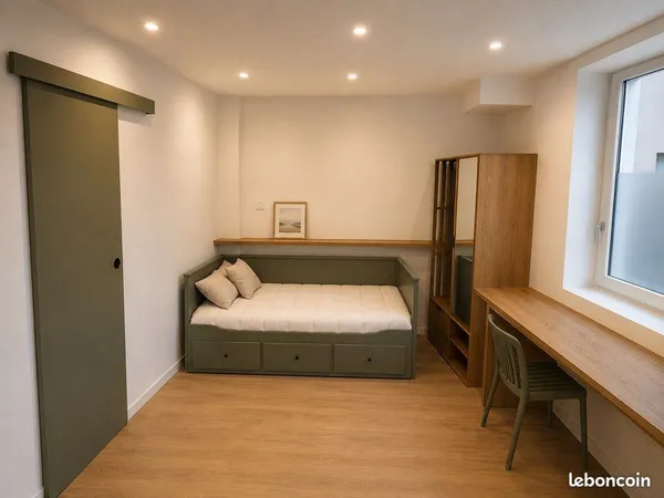Studio 10m2 NEUF - Clim - Faible conso. - Calme au centre-ville