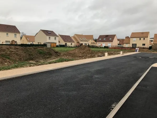 Terrain 300 m²