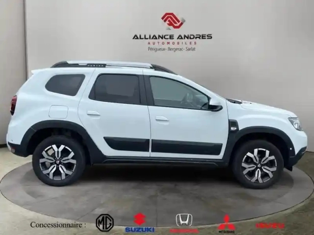 Dacia Duster 1.0 eco-g 100ch  journey 4x2 — photo 6