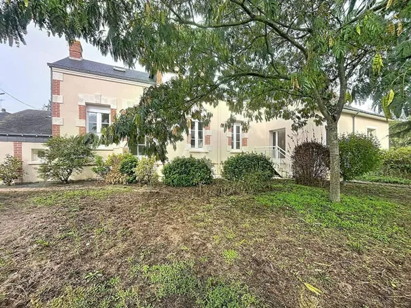 Maison de plain-pied 8 pièces 163 m²