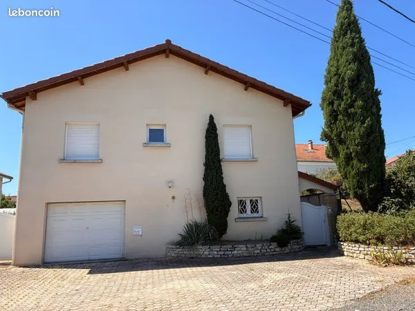 Maison 140m2 / 4 chambres / terrain 712m2