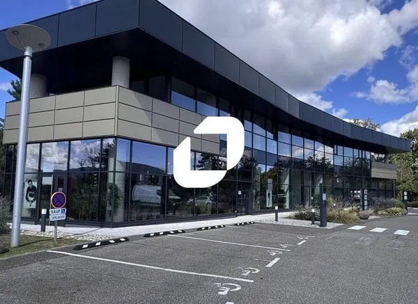 Local commercial 288 m²